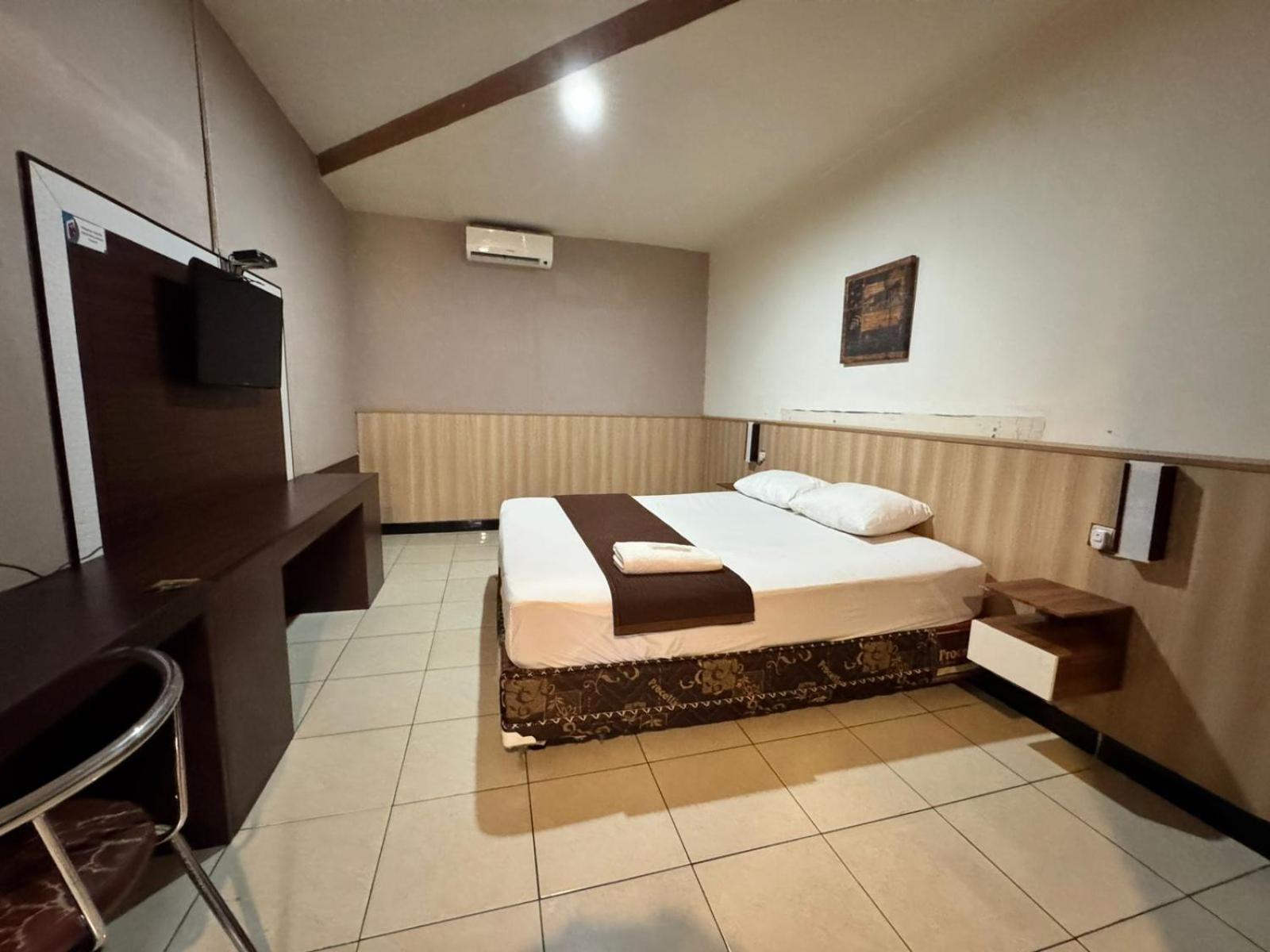 Wisma Madagaskar Palangka Raya Exteriör bild